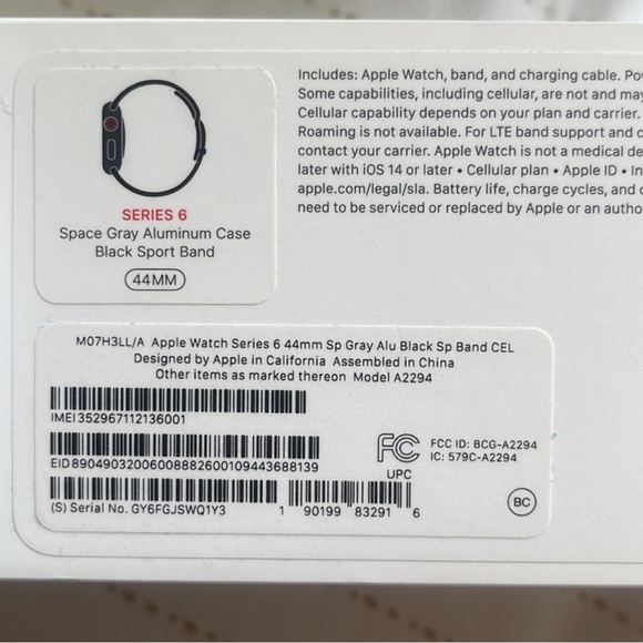 - Apple Watch⌚️‼️SERIES 6, 44 mm
Space Gray Aluminum Case
Black Sport Band - Picture 5 of 9